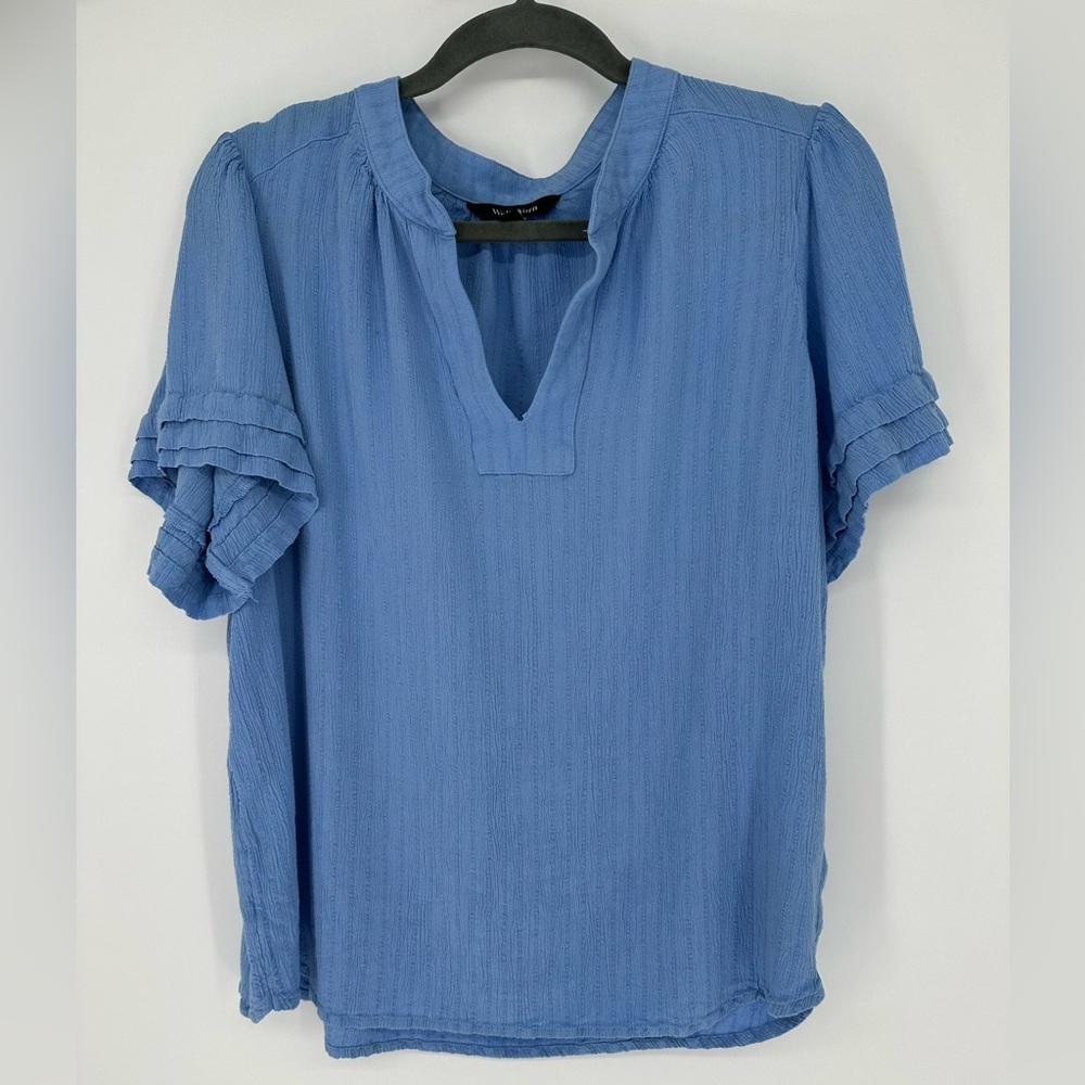 Well Worn Blue Textured Blouse Size L Ruffle Sleeve V-Neck Lightweight
